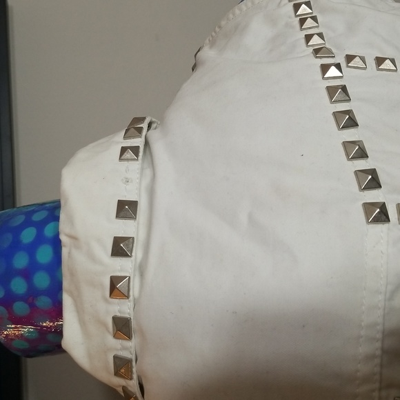 Monoreno Med. White Jeans Studded Vest - Picture 6 of 11